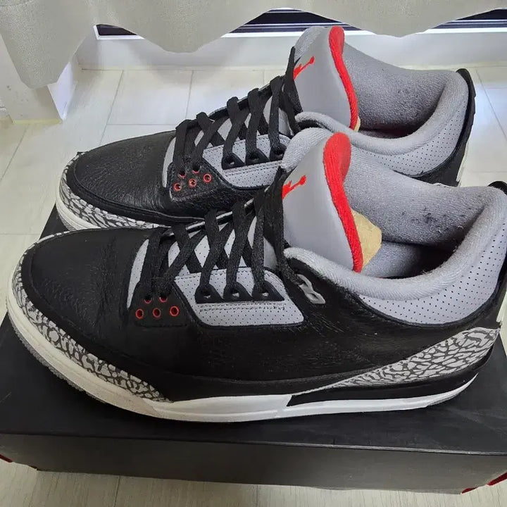 [BUNJANG] Nike Air Jordan 3 Black Cement Sneakers / 나이키 에어조던3 블랙시멘트 300사이즈