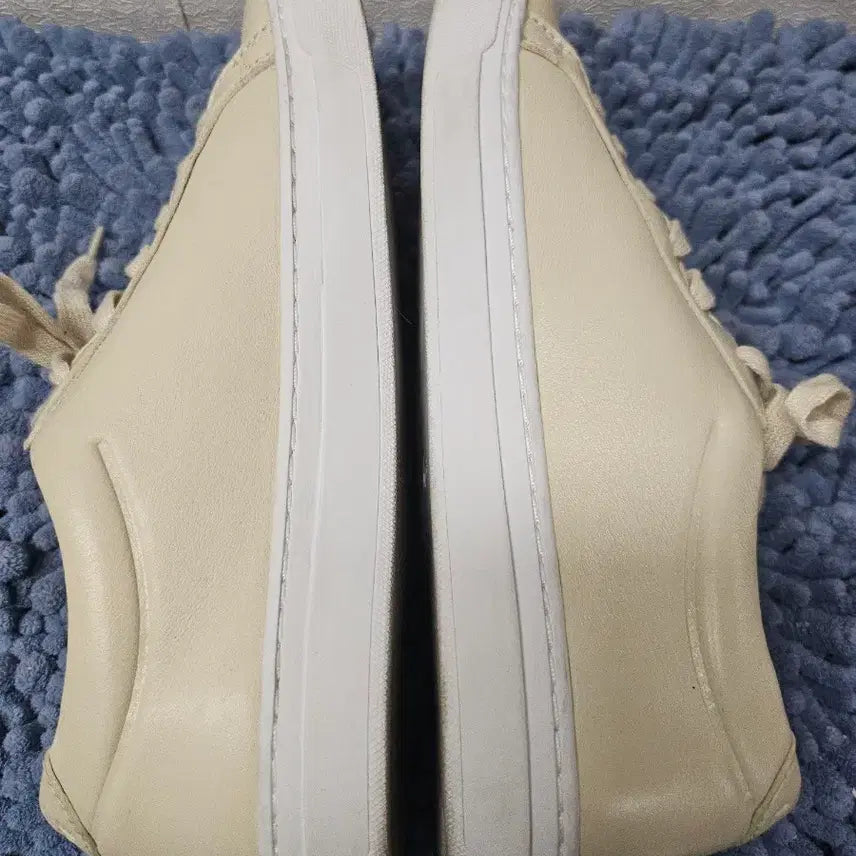 [BUNJANG] Lacoste Ivory Leather Sneakers / 라코스테 아이보리색 레더 스니커즈 38