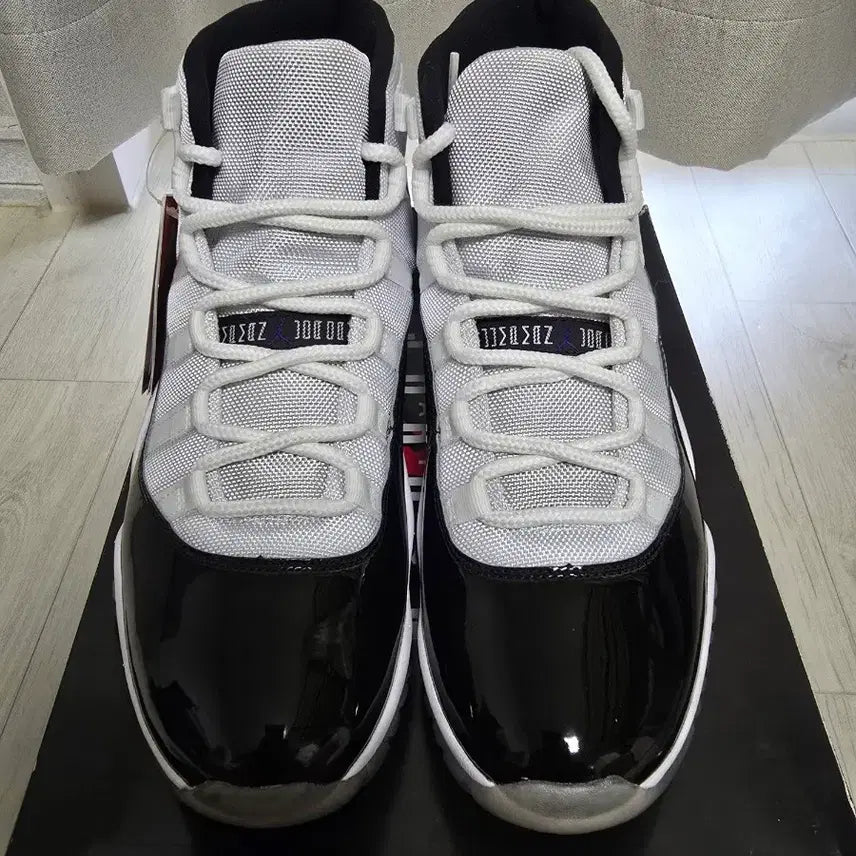 [BUNJANG] Nike Air Jordan 11 Concord Sneakers / 나이키 에어조던11 콩코드 300사이즈