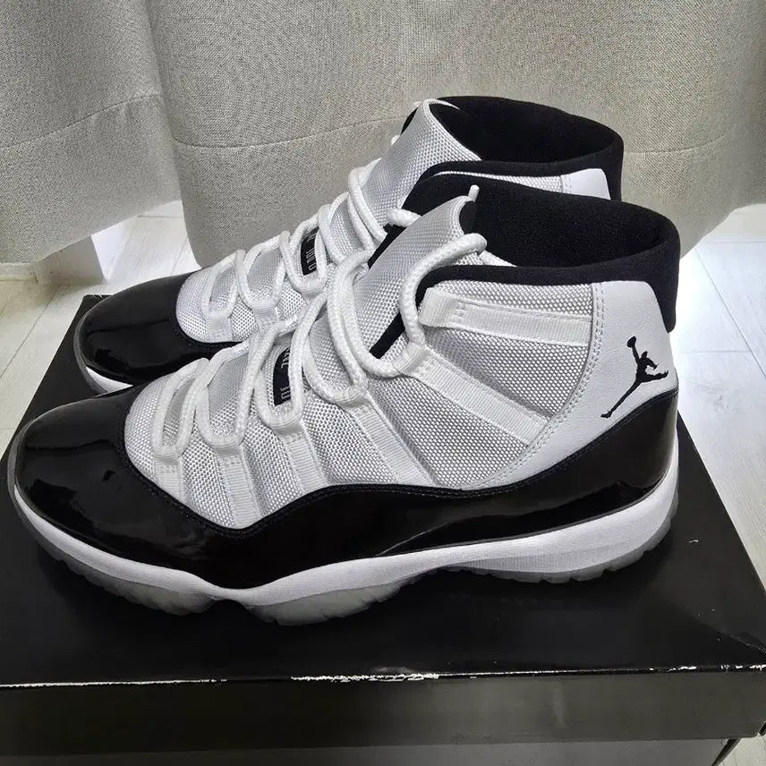 [BUNJANG] Nike Air Jordan 11 Concord Sneakers / 나이키 에어조던11 콩코드 300사이즈