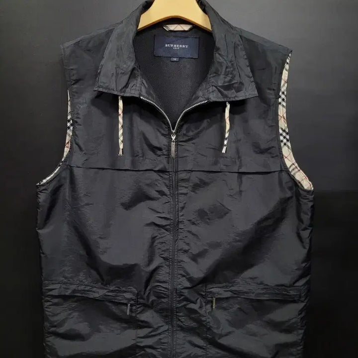 [BUNJANG] Burberry Vintage Golf Windbreaker Zip Vest / Burberry 버버리 골프 빈티지 바람막이 집업 베스트