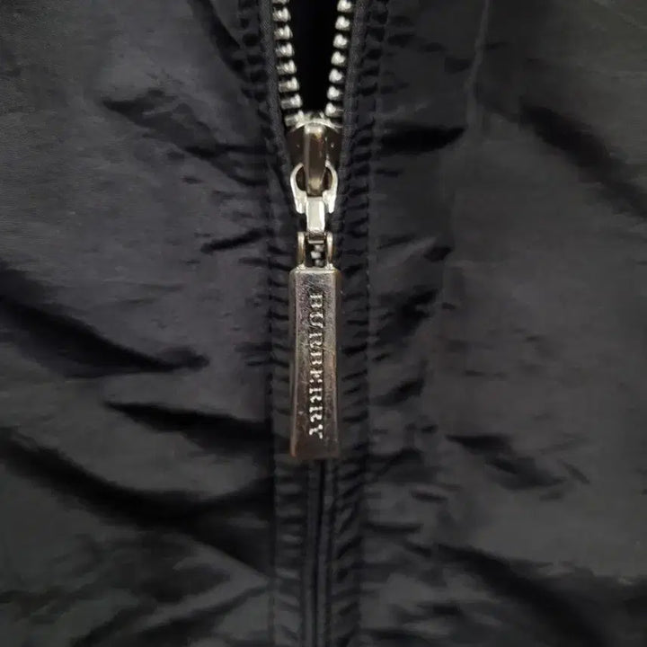 [BUNJANG] Burberry Vintage Golf Windbreaker Zip Vest / Burberry 버버리 골프 빈티지 바람막이 집업 베스트
