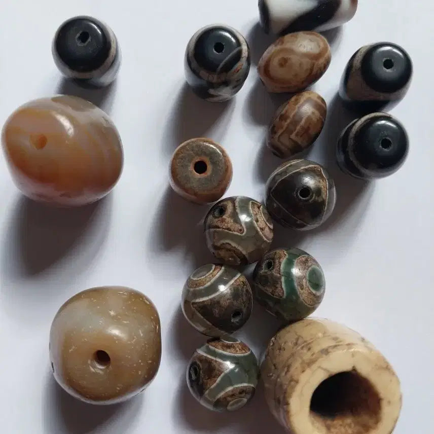 [BUNJANG] Antique Collection of Tibetan Dzi Beads (16 Beads) / 디벳천주모음16개