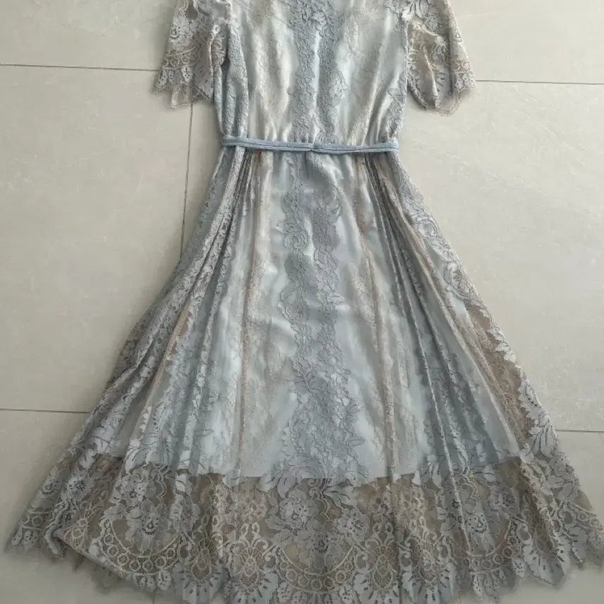 [SOLD OUT] 질슈어트 레이스 원피스