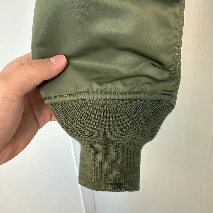 [SOLD OUT] 알파인더스트리 MA-1 항공점퍼 XL 세이지 그린