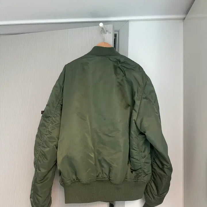 [SOLD OUT] 알파인더스트리 MA-1 항공점퍼 XL 세이지 그린