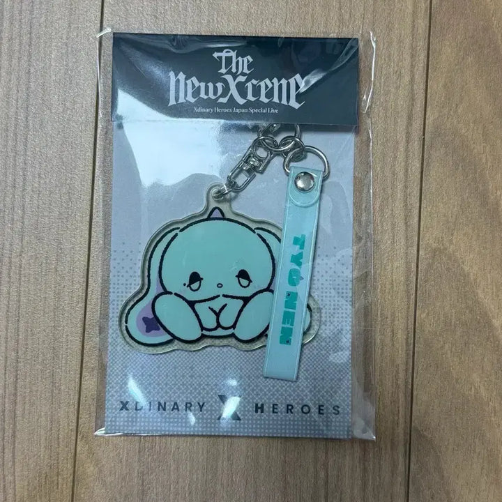 [BUNJANG] Xdinary Heroes Jun Han Acrylic Keyring / 엑스디너리히어로즈 엑디즈 일본콘 엠디 아크릴키링 준한 툐넨