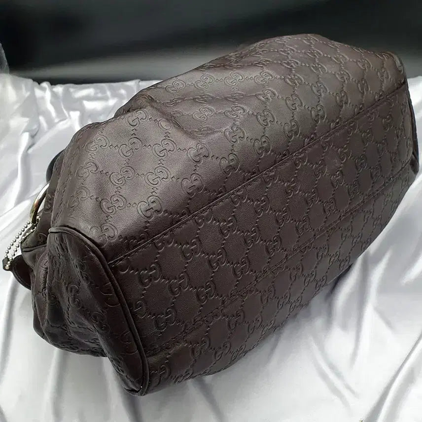 [SOLD OUT] 구찌 GG 가죽 팬던트장식 숄더백 중고 가방 은피아노