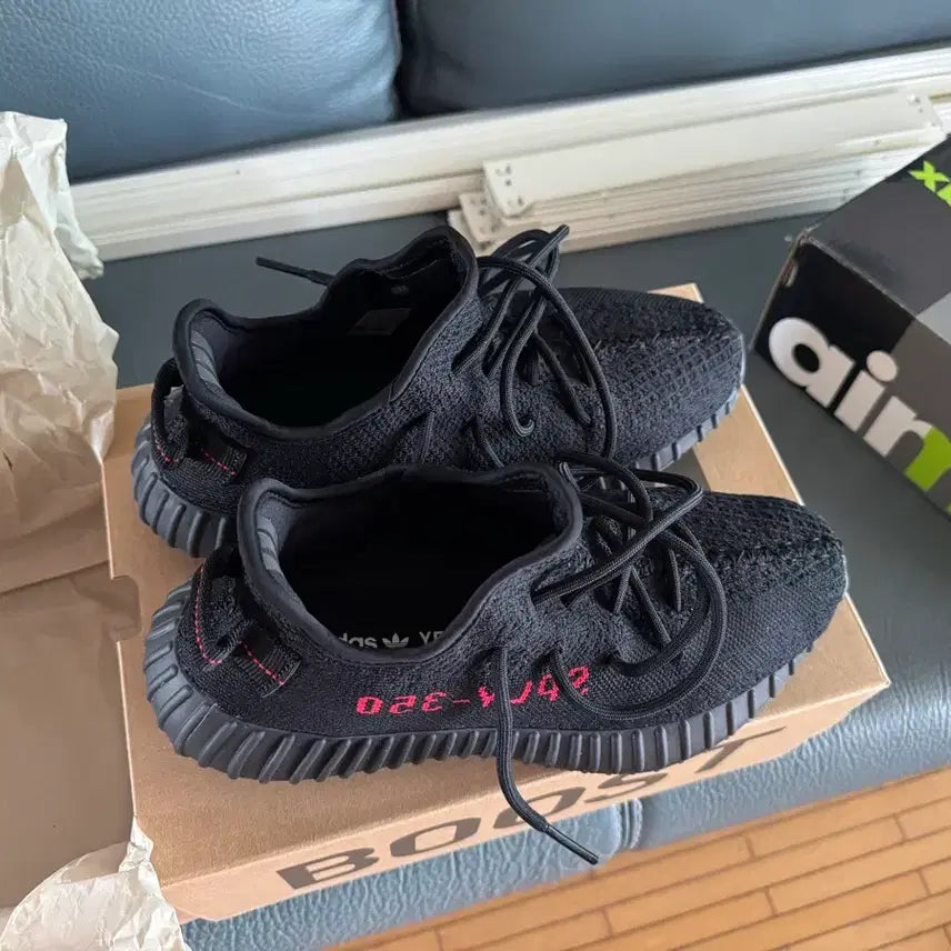 [BUNJANG] Adidas Yeezy Boost 350 V2 Bred Size 260 / 아디다스 이지부스트 350 V2 브레드 260 사이즈 팝니다
