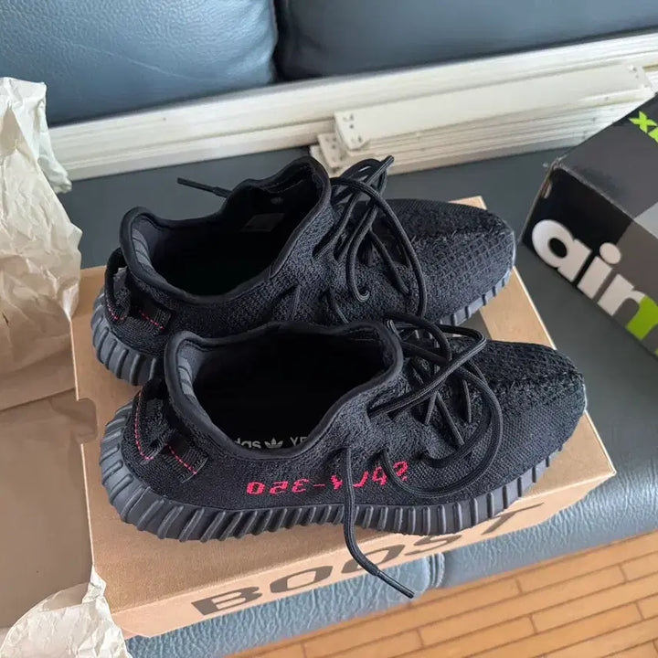 [BUNJANG] Adidas Yeezy Boost 350 V2 Bred Size 260 / 아디다스 이지부스트 350 V2 브레드 260 사이즈 팝니다
