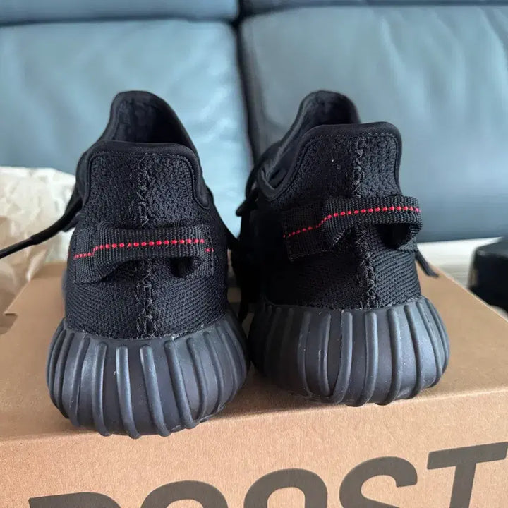 [BUNJANG] Adidas Yeezy Boost 350 V2 Bred Size 260 / 아디다스 이지부스트 350 V2 브레드 260 사이즈 팝니다