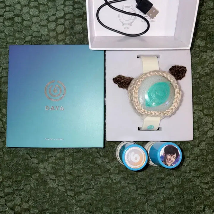 [BUNJANG] Day6 Made Watch Ver. 1 + E.Day6 Official Stamp Set / 데이식스 day6 공식 마데워치 1 + 에데식 공식굿즈 스탬프 도장