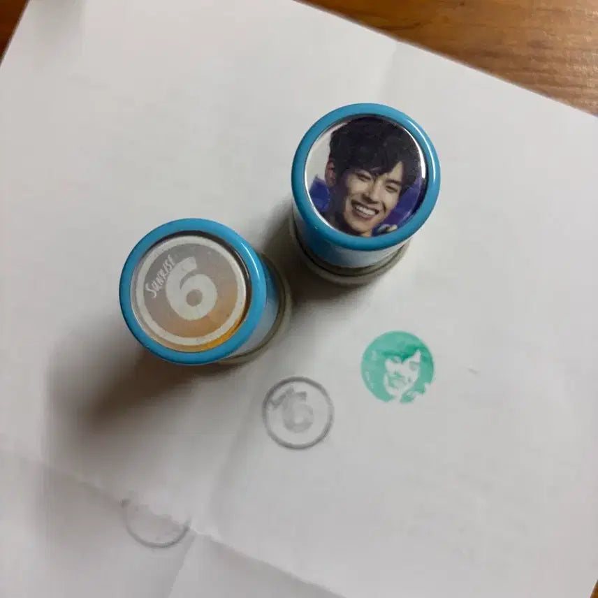 [BUNJANG] Day6 Made Watch Ver. 1 + E.Day6 Official Stamp Set / 데이식스 day6 공식 마데워치 1 + 에데식 공식굿즈 스탬프 도장