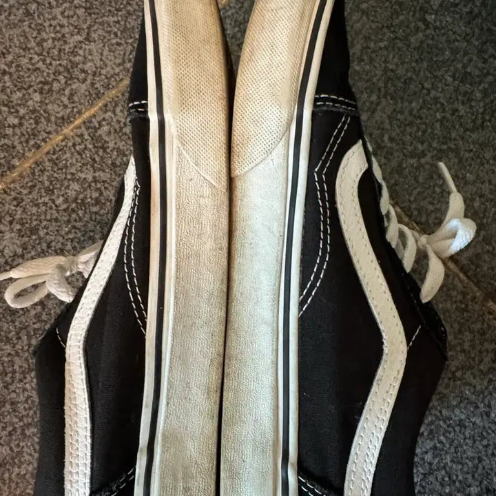 [BUNJANG] Vans Old Skool Sneakers / 반스 올드스쿨 230