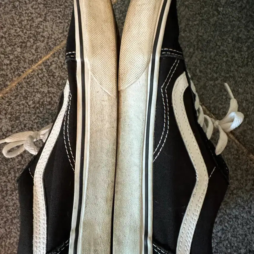 [BUNJANG] Vans Old Skool Sneakers / 반스 올드스쿨 230