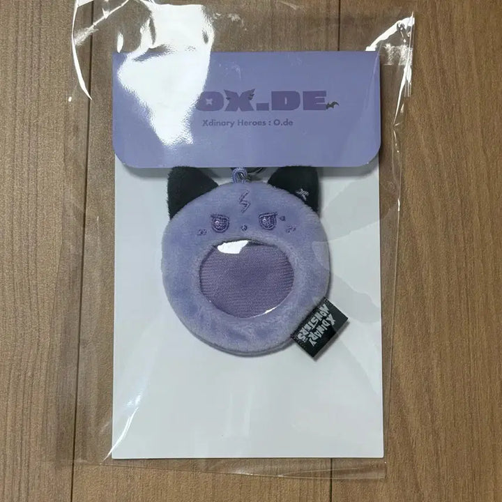 [BUNJANG] Xdinary Heroes X-Dinary Heroes Badge Holder Cover Odd Ver. / 엑스디너리히어로즈 엑디즈 엑몬즈 뱃지 홀더 커버 오드 폭드