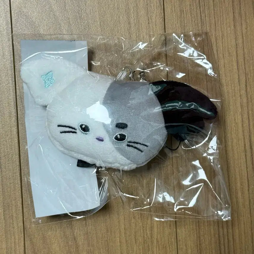 [BUNJANG] Xdinary Heroes Jungsu NyanDyu Face Keyring / 엑스디너리히어로즈 엑디즈 엑몬즈 페이스키링 정수 냥듀