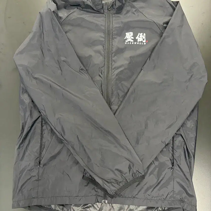 [SOLD OUT] [OG] 압도 001 바람막이 윈드브레이커 블랙