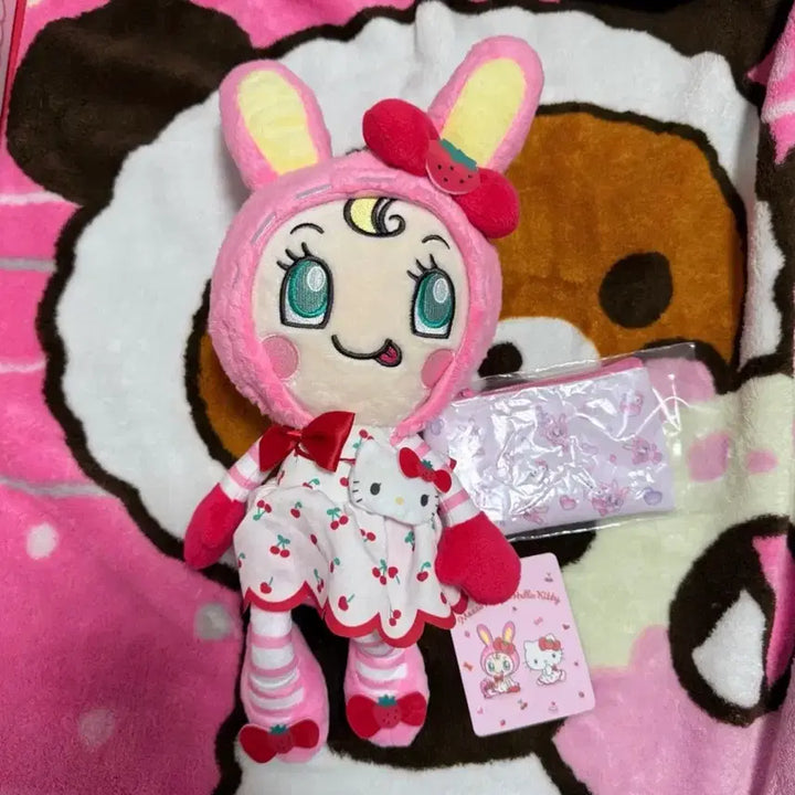 [BUNJANG] Mezzo Piano x Hello Kitty "Berrie-chan" Plush Doll with Tags / 택O) 메조피아노x키티 콜라보 인형(베리에짱)