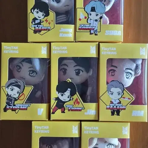 [BUNJANG] TinyTAN J-Hope RM Jimin Jungkook Jin Suga V Keyring (Limited) / TinyTAN J-hope.RM.지민.정국.진.슈가.브이키링  리미티드
