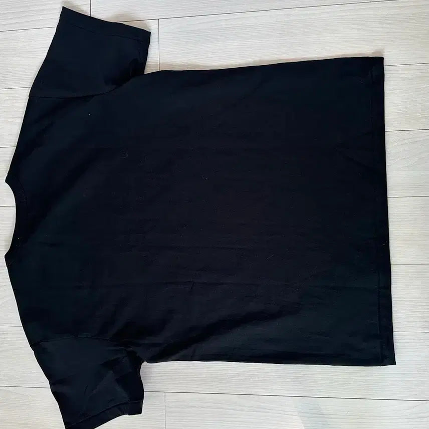 [BUNJANG] Comme des Garcons Black T-Shirt with Heart Logo / 꼼데가르송 검정 반팔 티셔츠 하트 로고