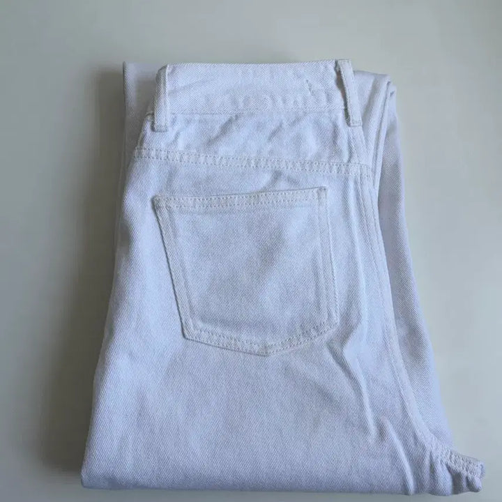 [BUNJANG] Amomento White Denim Pants / 아모멘토 Amomento 오프 화이트 데님