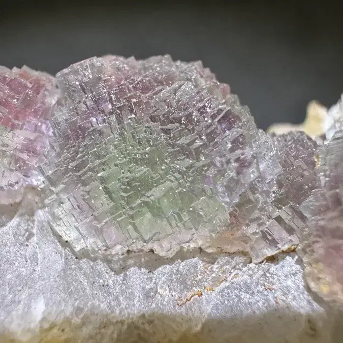 [BUNJANG] Two-Tone Stepped Cubic Fluorite Mineral / 투톤 계단형 큐브 형석