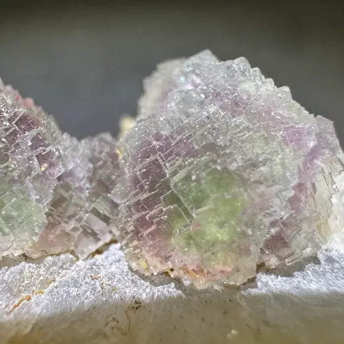 [BUNJANG] Two-Tone Stepped Cubic Fluorite Mineral / 투톤 계단형 큐브 형석