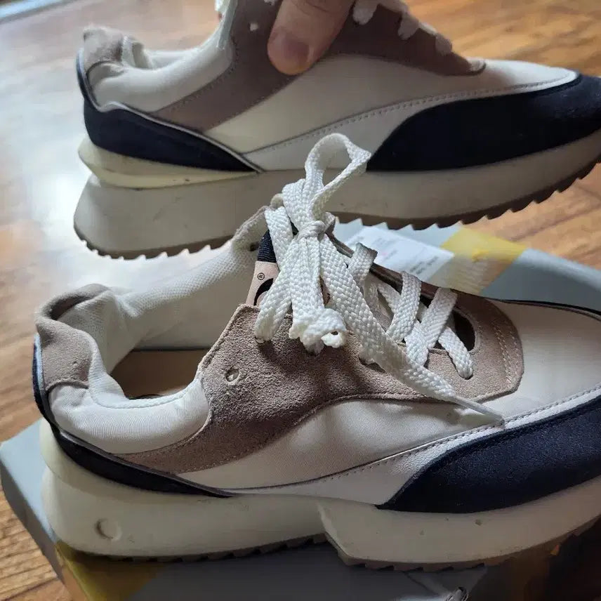 [BUNJANG] Cliib Clip 250 Sneakers / cliib 클립 250 스니커즈