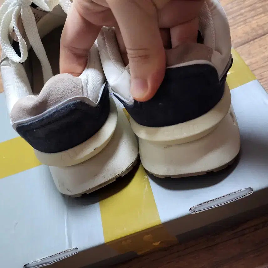 [BUNJANG] Cliib Clip 250 Sneakers / cliib 클립 250 스니커즈