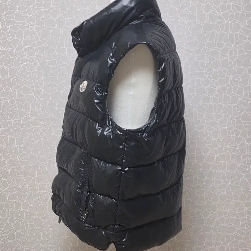 [BUNJANG] Moncler Black Padded Vest / 몽클레어 블랙 패딩 조끼 3_정품