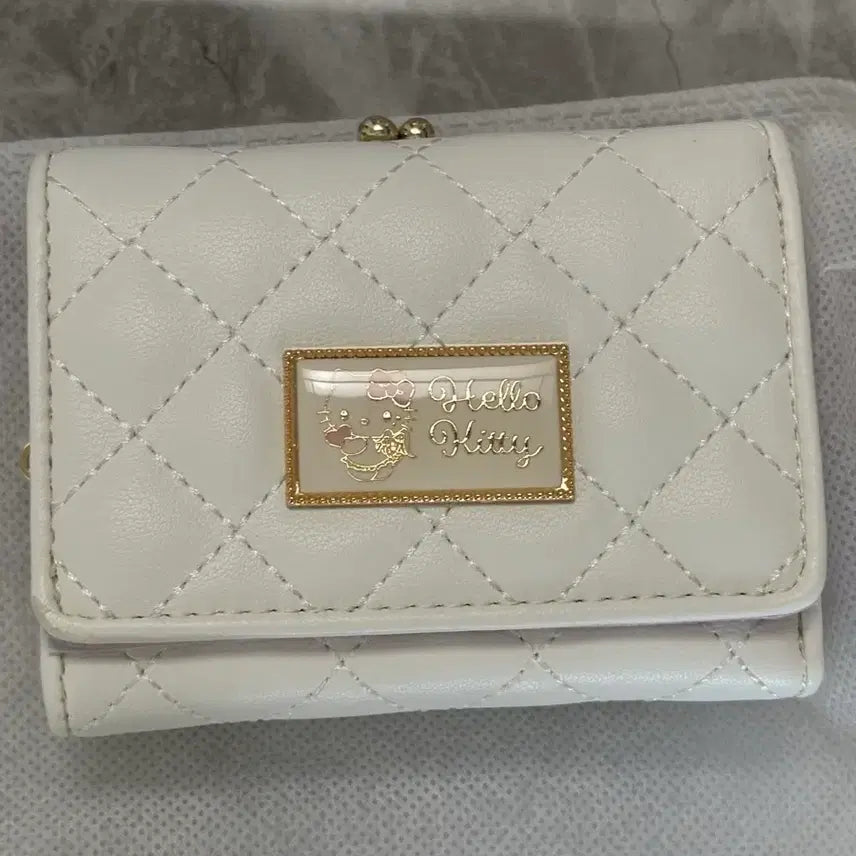 [BUNJANG] Sanrio Hello Kitty Angel Devil Wallet / 산리오 헬로키티 천사악마 지갑