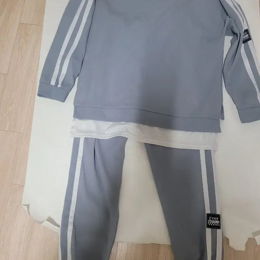 [BUNJANG] Blue Training Set Top and Bottom / 블루 트레이닝복 세트 상하의