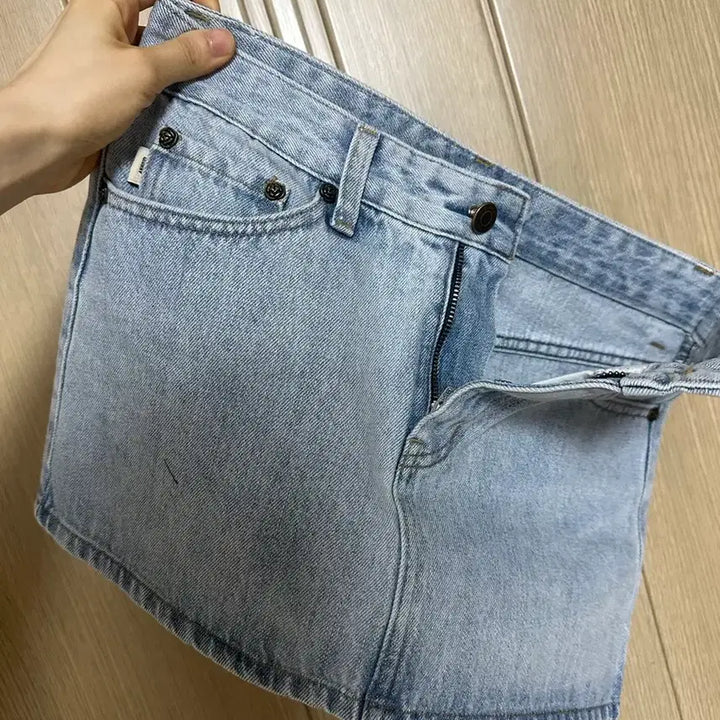 [SOLD OUT] Glowny 글로니 더 벨라 스커트