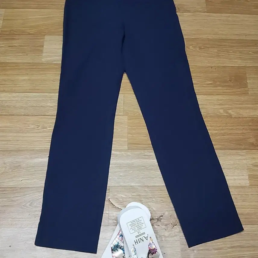 [BUNJANG] COS Bending Slacks Navy 34 + New Sandals / 새상품 COS 코스 밴딩 슬랙스 네이비 34  25 26 +새 쪼리