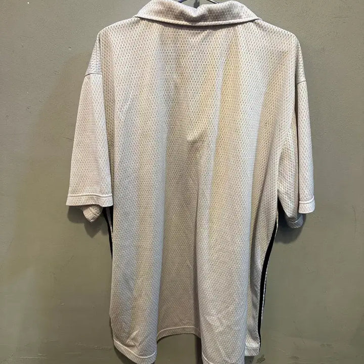 [BUNJANG] Adidas Limited Edition Half-Zip Collar T-Shirt / 아디다스 한정판 반집업 카라티