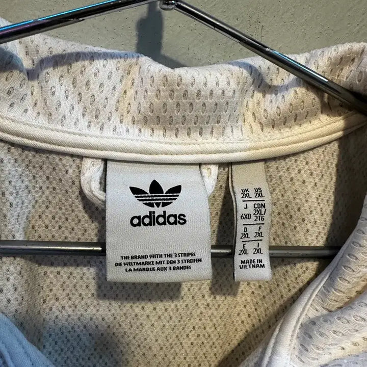 [BUNJANG] Adidas Limited Edition Half-Zip Collar T-Shirt / 아디다스 한정판 반집업 카라티
