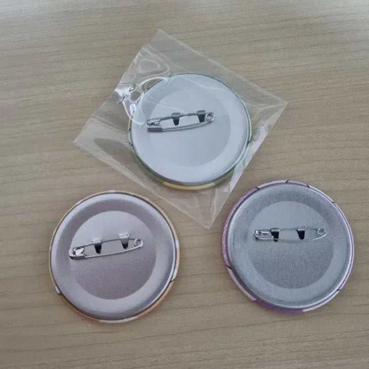 [BUNJANG] Pixelly Soohyun 10th Anniversary Pop-up Badge / 픽셀리 캔뱃지 수현 10주년 팝업
