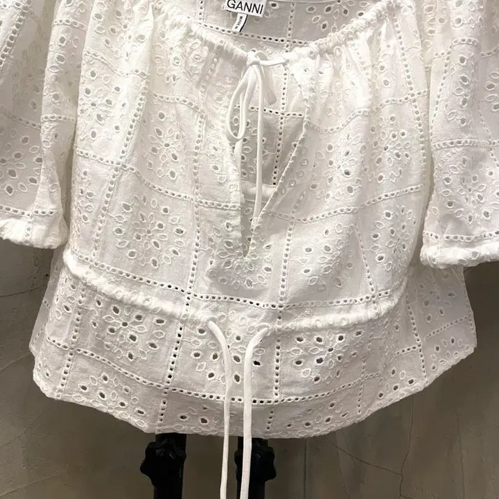 [SOLD OUT] 가니 Broderie Anglaise Cropped Top 55~66