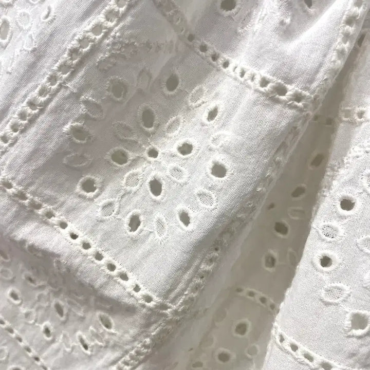 [SOLD OUT] 가니 Broderie Anglaise Cropped Top 55~66