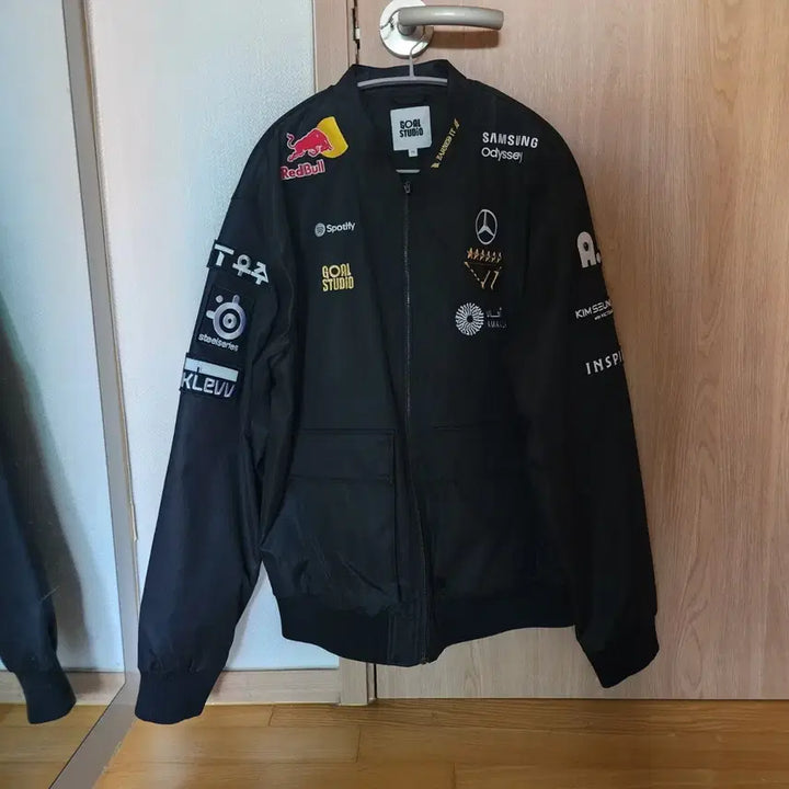 [BUNJANG] T1 2026 Worlds 6-Star Jacket + Faker Marking / 2026 T1 월즈 6성 자켓 논마킹 2XL + Faker 마킹