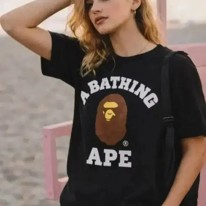 [BUNJANG] A Bathing Ape Short Sleeve T-Shirt White/Black / 베이프 반팔 티셔츠 화이트\블랙