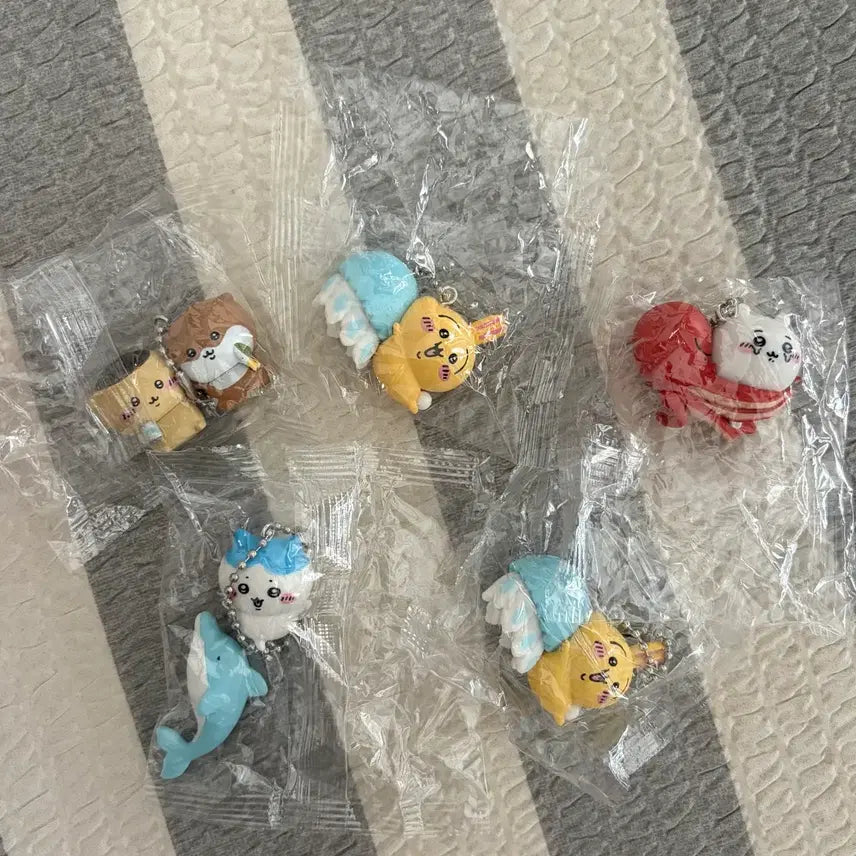 [BUNJANG] Muzy Factory Chiikawa Aquarium Gacha Keyring / 먼작귀 치이카와 수족관 가챠 키링 모몽가 하치와레 우사기 치이카와
