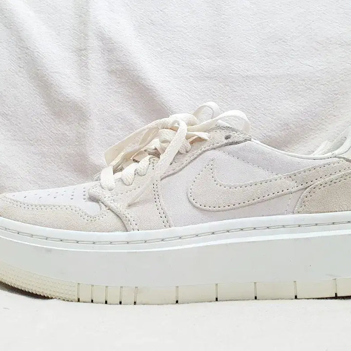 [BUNJANG] Nike Air Jordan 1 Elevate Low Sneakers 230 / 나이키 에어조던1 엘리베이트 로우 스니커즈 230
