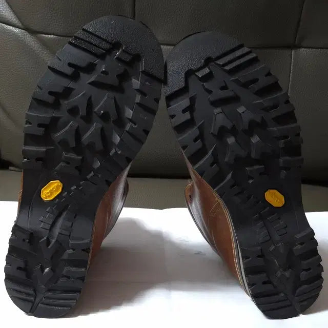 [BUNJANG] Zamberlan Peso GTX Hiking Boots Mustard EU 41 / 잠발란 Peso GTX