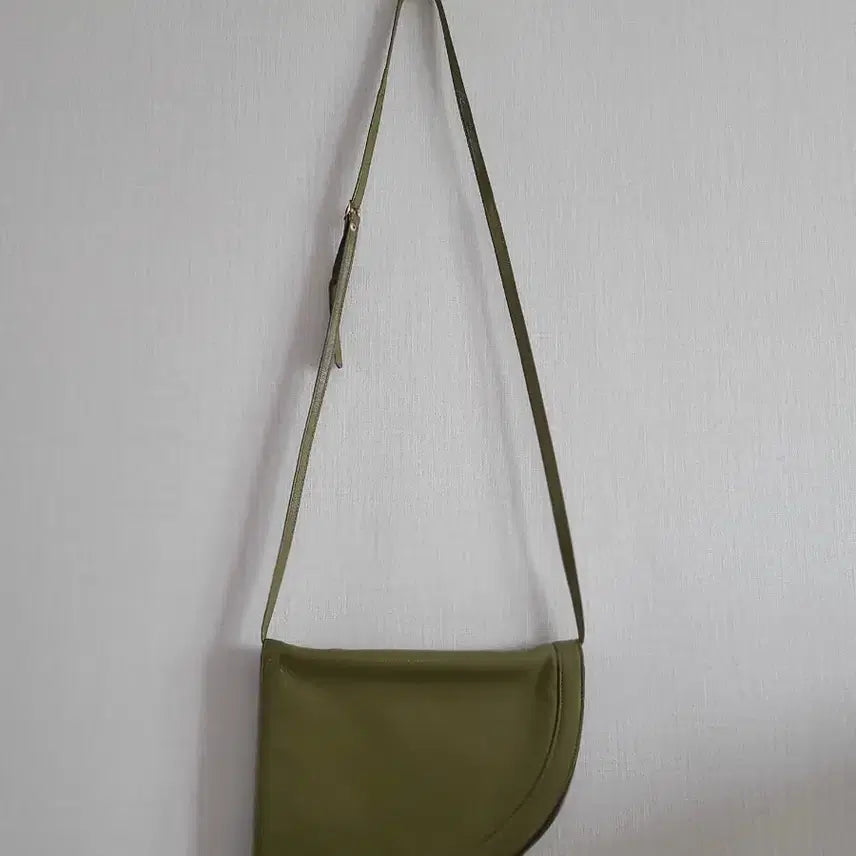 [BUNJANG] LA BAGGAGE Lambskin Crossbody Bag Olive Green / LA BAGGAGE 라바가쥬 프랑스 크로스백