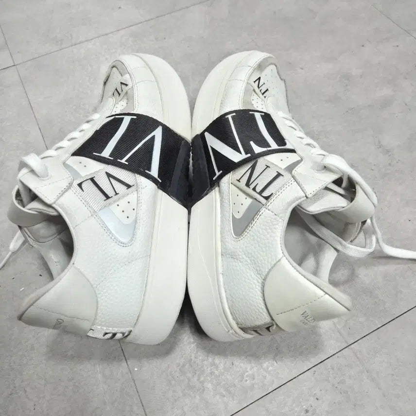 [BUNJANG] Valentino Garavani VL7N Sneakers (44) / 발렌티노 가라바니 VL7N 스니커즈(44) 270