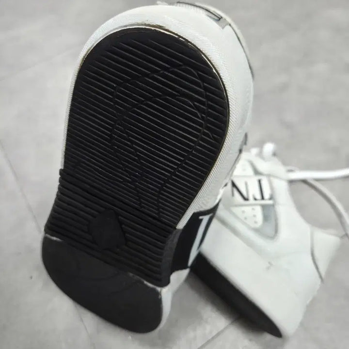 [BUNJANG] Valentino Garavani VL7N Sneakers (44) / 발렌티노 가라바니 VL7N 스니커즈(44) 270