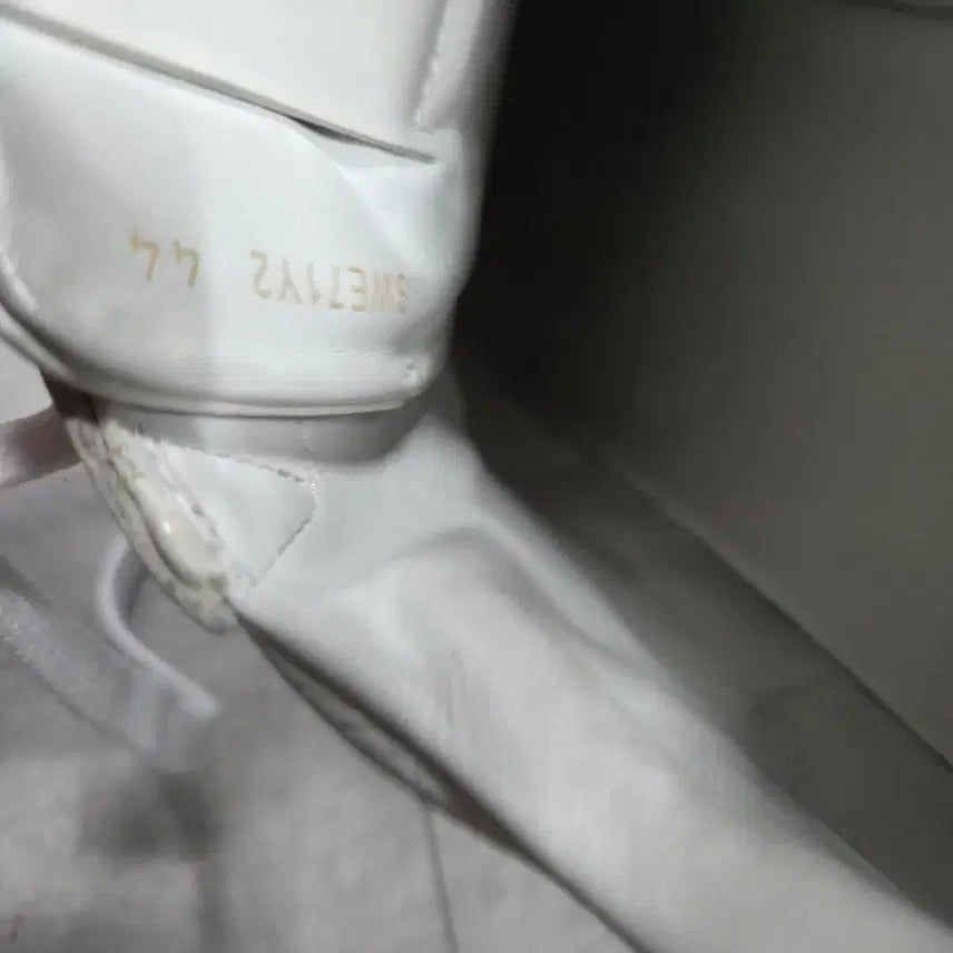 [BUNJANG] Valentino Garavani VL7N Sneakers (44) / 발렌티노 가라바니 VL7N 스니커즈(44) 270