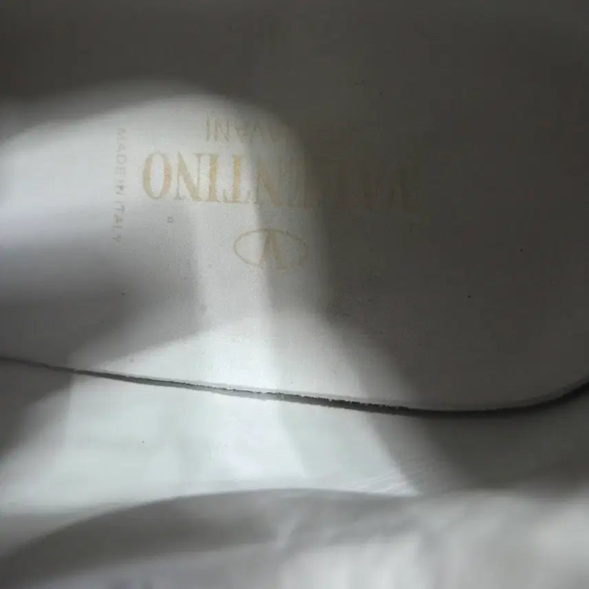 [BUNJANG] Valentino Garavani VL7N Sneakers (44) / 발렌티노 가라바니 VL7N 스니커즈(44) 270